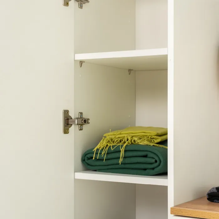 Октава Прихожая 43, цвет белый шагрень/дуб крафт золотой/фасады МДФ белый шагрень, ШхГхВ 129,3х35,4х197,6 см., универсальная сборка