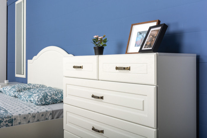 Ливерпуль Спальня № 5 Кровать 11.08ОСН + Тумба 08.146 + Полка 10.117 + Комод 10.103 + Полка 10.118, ясень ваниль/белый, 1600х2000 мм., б/м, орт. есть