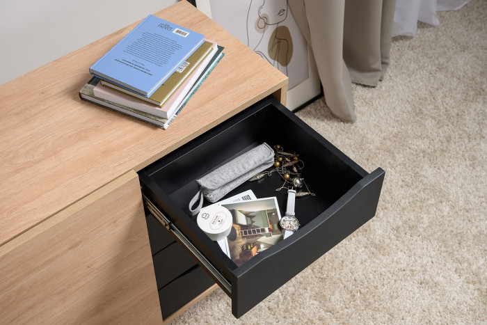 Брюс Комод-тумба 16.233, цвет чёрный/Battle rock Santiago, ШхГхВ 113,4х38,3х85,6 см., универсальная сборка, две дверки и четыре выдвижных ящика