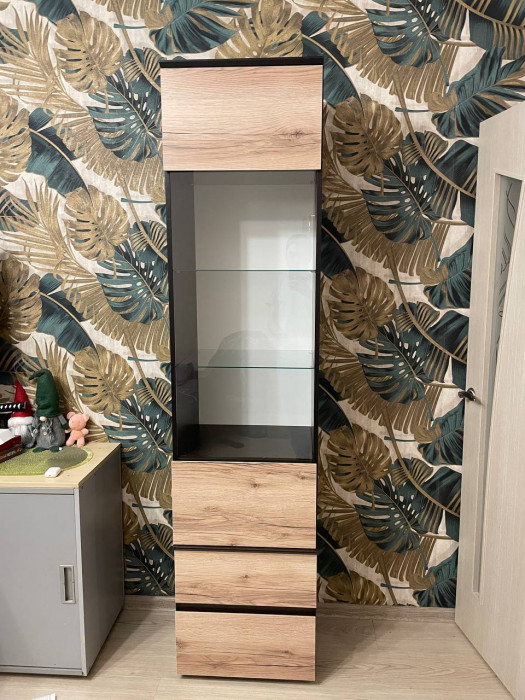 Плейона Пенал-витрина венге/дуб делано